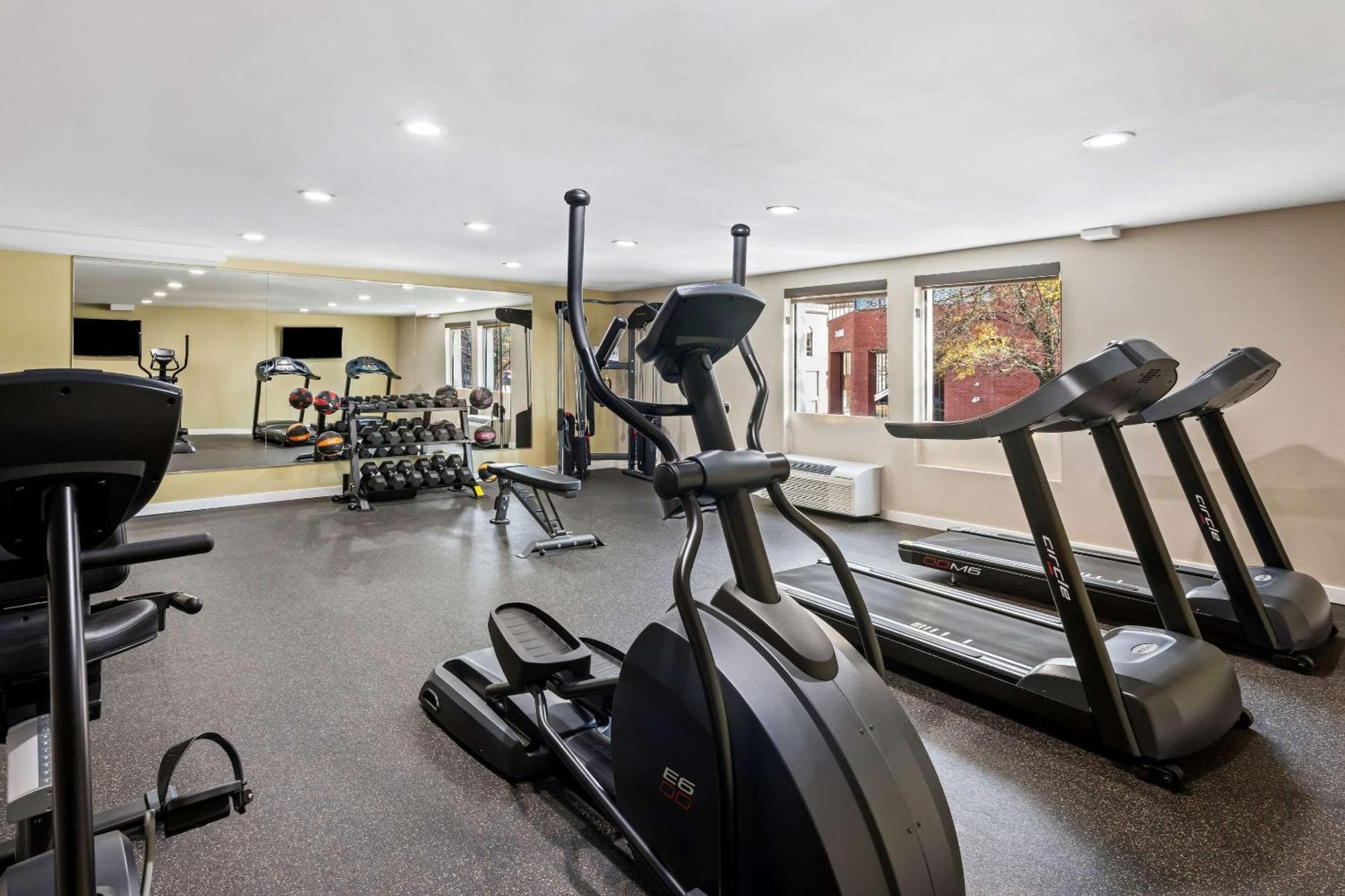 The Penn Stroud, Stroudsburg - Poconos, Ascend Hotel Collection מראה חיצוני תמונה