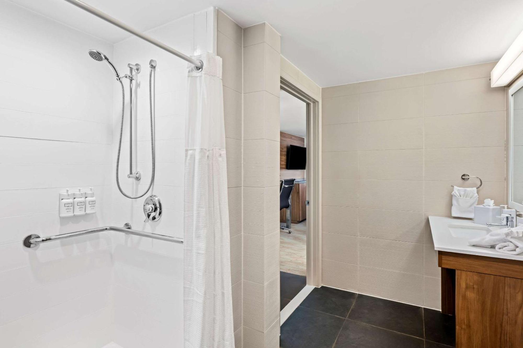 The Penn Stroud, Stroudsburg - Poconos, Ascend Hotel Collection מראה חיצוני תמונה