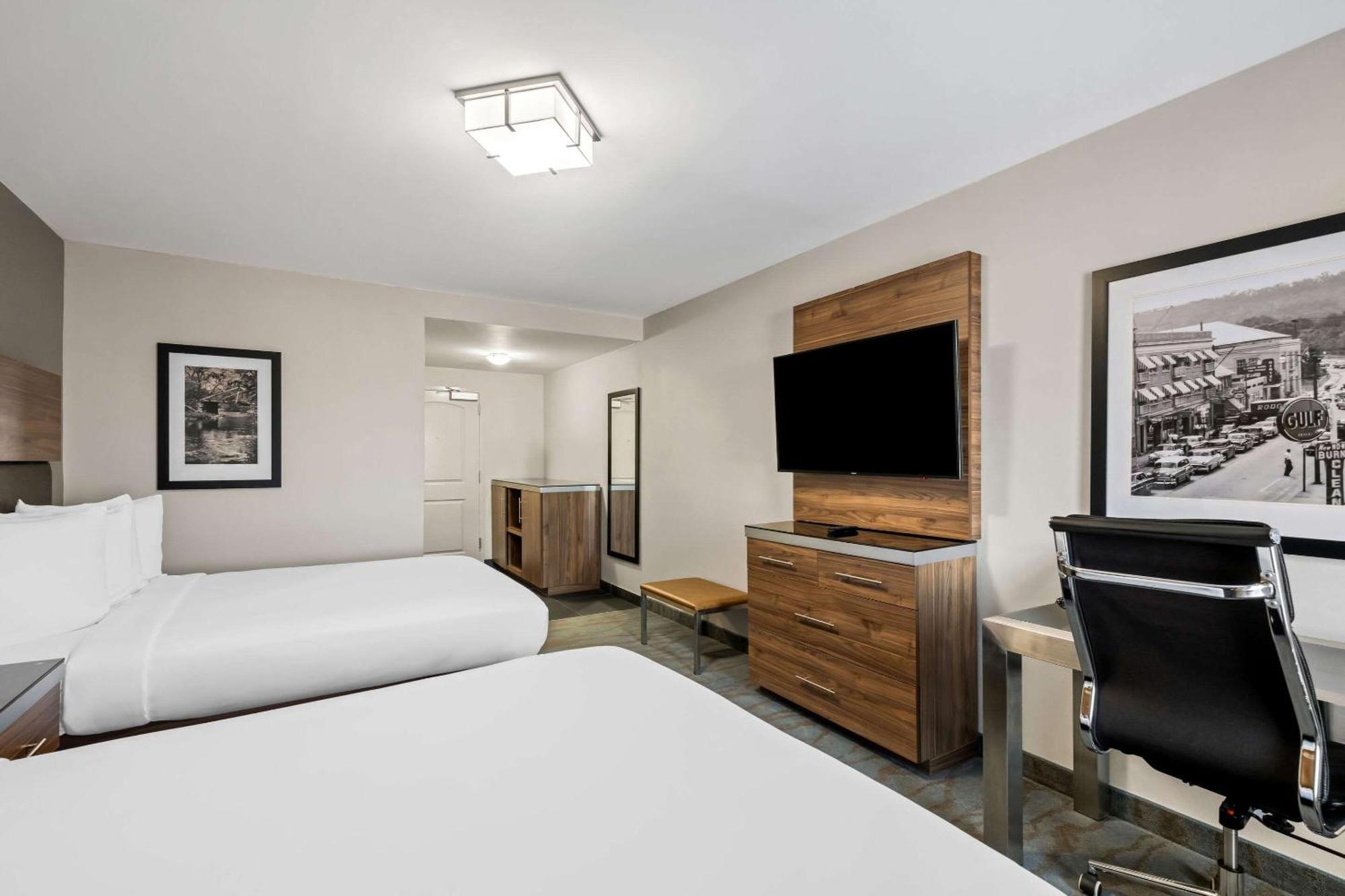 The Penn Stroud, Stroudsburg - Poconos, Ascend Hotel Collection מראה חיצוני תמונה